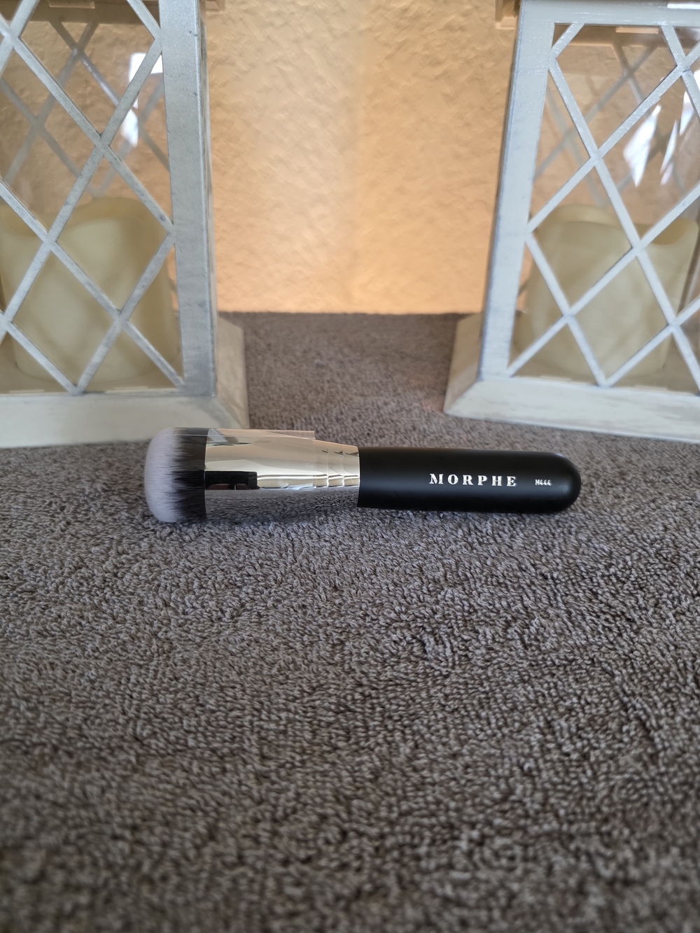 Morphe M444 Flat Top Buffing Brush - Black